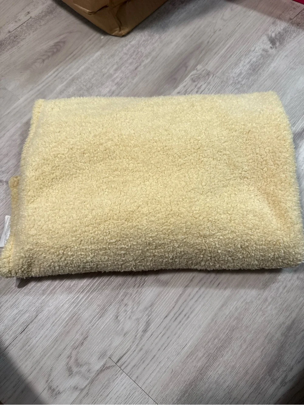 Soft Yellow Kids Blanket